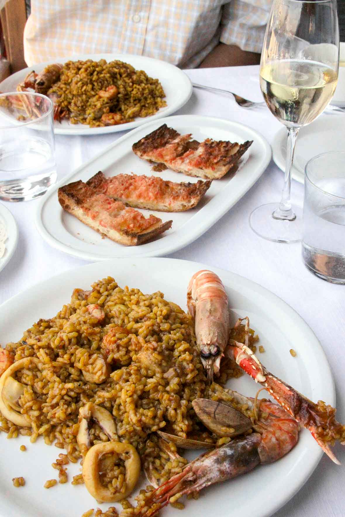 Paella and pan con tomate | Barceloneta