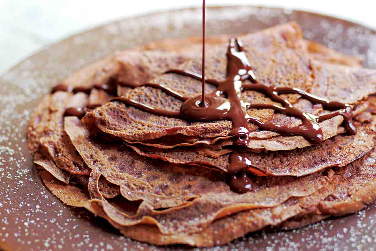 Easy Chocolate Crepes Recipe | Leite's Culinaria