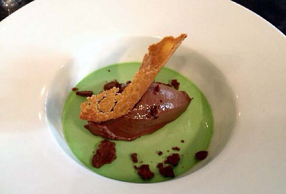 Chocolate Gelato in a Mint Crème Anglaise Chocolate Gelato in a Mint Crème Anglaise