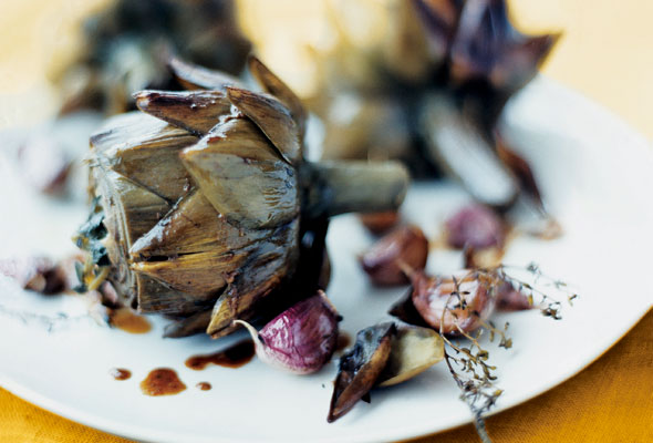 Braised Artichokes with Garlic and Thyme