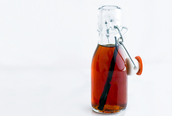 Homemade Vanilla Extract