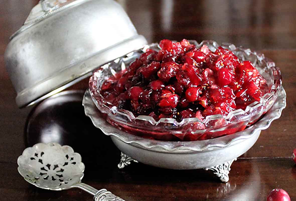 Raw Cranberry Sauce Recipe | Leite&amp;#39;s Culinaria