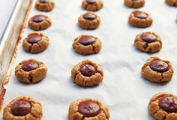 Peanut Butter Cookies with Chocolate