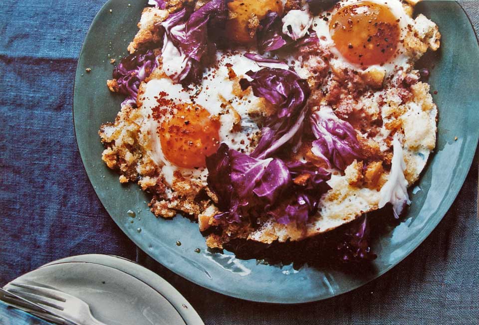 Fried Eggs with Crisp Bread Crumbs
