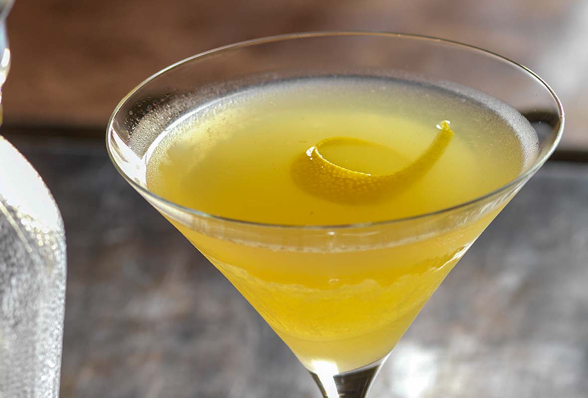 bee-s-knees-cocktail-recipe-leite-s-culinaria