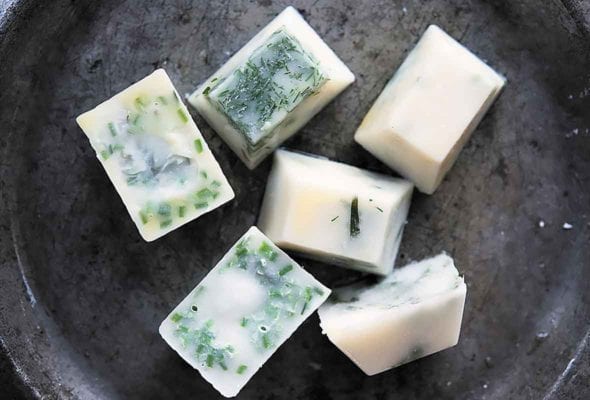 How to Freeze Basil