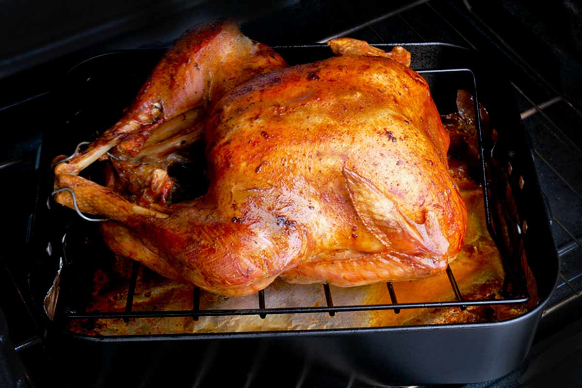 Simple Roast Turkey Recipe Leites Culinaria
