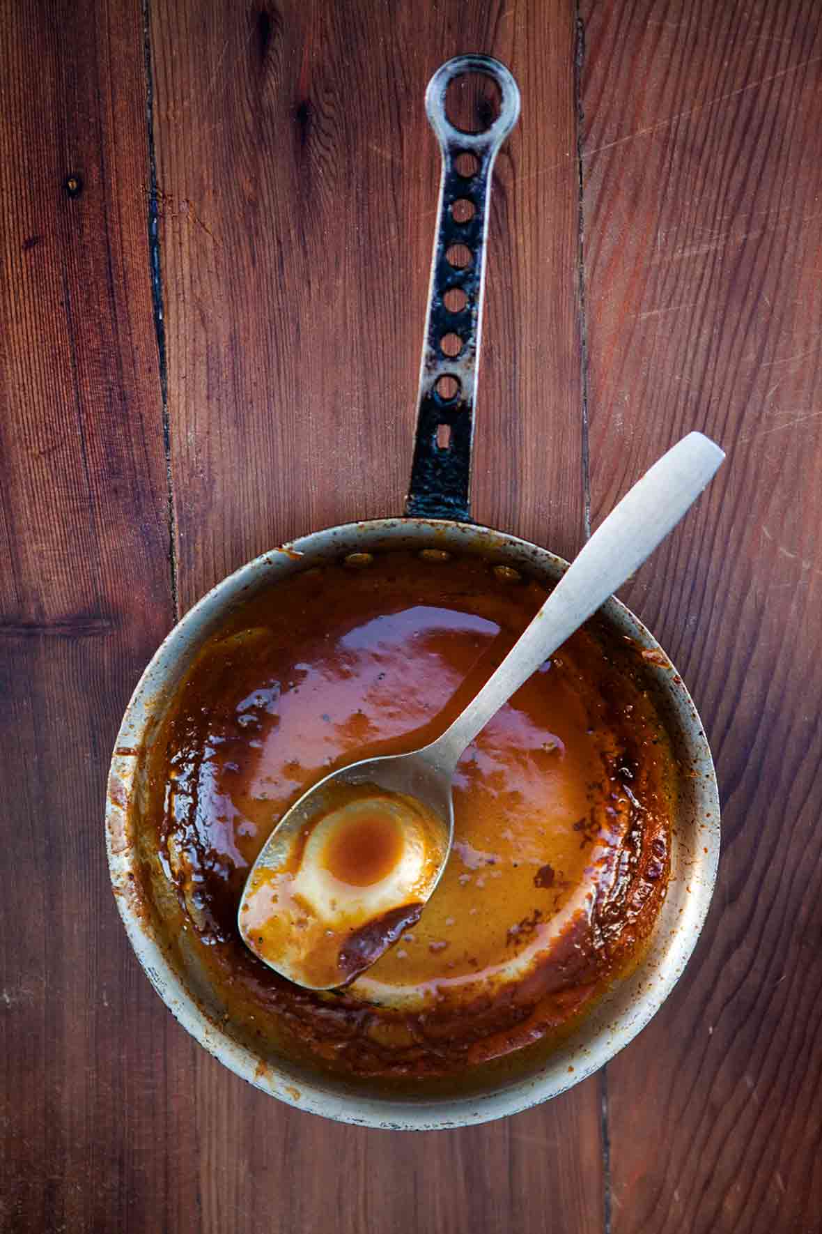 Spicy bourbon barbecue sauce