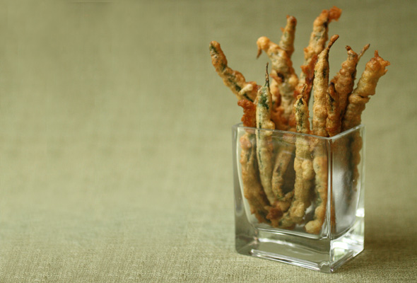 Portuguese Deep-Fried Green Beans
